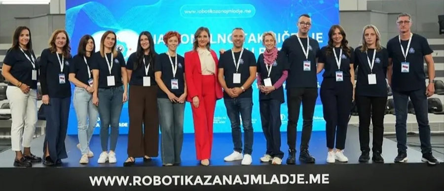RoboFin-2025